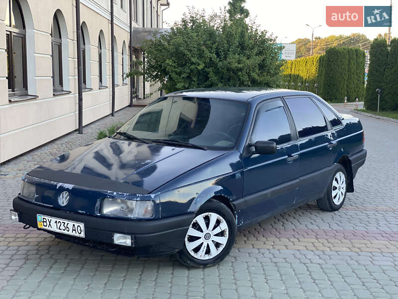 Седан Volkswagen Passat 1989 в Дунаївцях