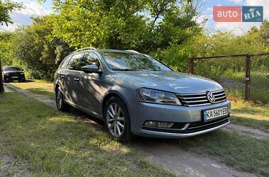 Універсал Volkswagen Passat 2012 в Києві