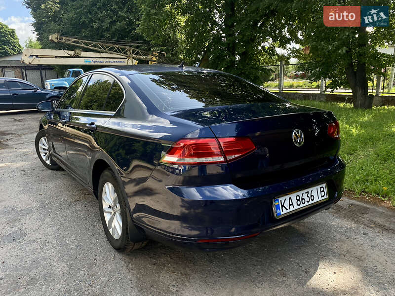 Седан Volkswagen Passat 2017 в Кролевце