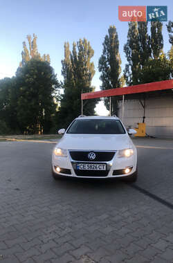 Седан Volkswagen Passat 2010 в Чернівцях