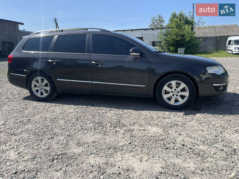 Універсал Volkswagen Passat 2005 в Камені-Каширському