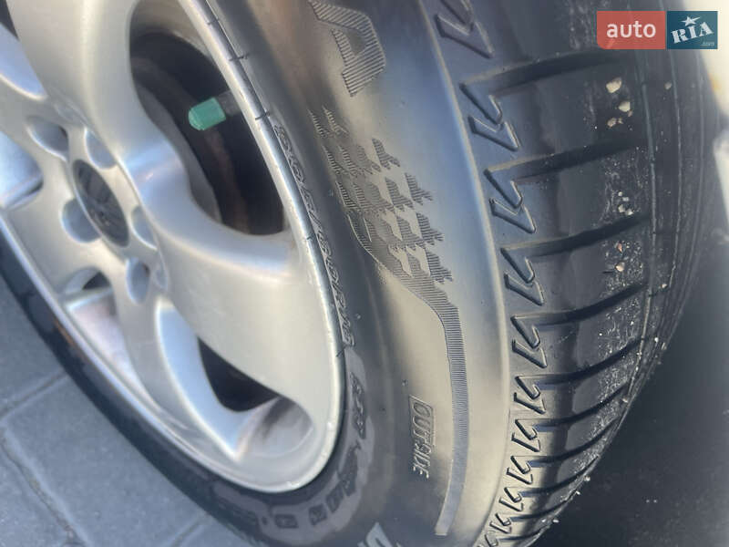 Универсал Volkswagen Passat 2006 в Львове