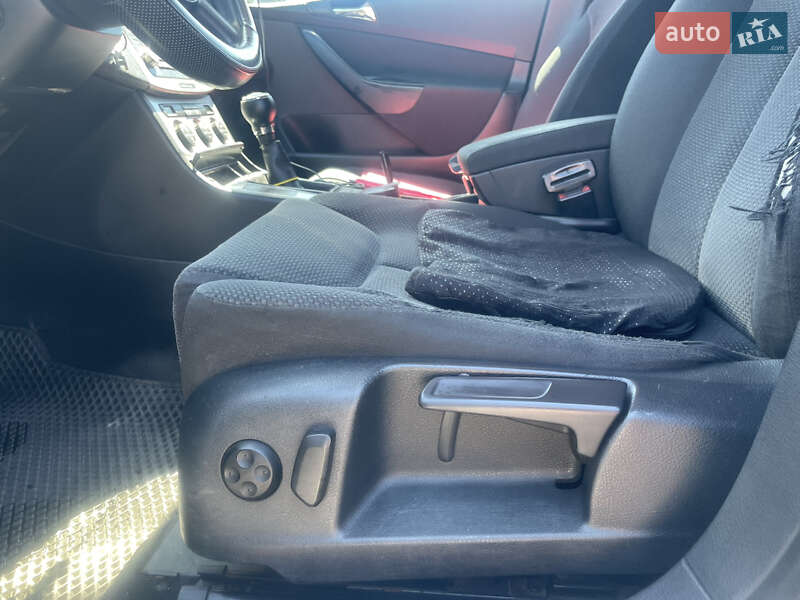 Универсал Volkswagen Passat 2006 в Львове