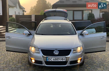 Універсал Volkswagen Passat 2009 в 