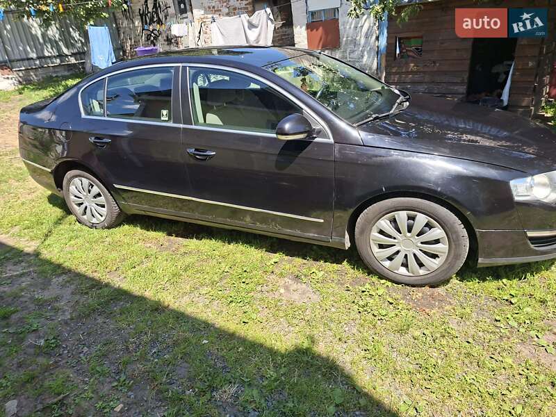 Седан Volkswagen Passat 2005 в Киеве