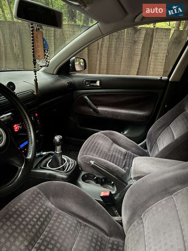 Седан Volkswagen Passat 2002 в Луцке фото 4 Седан Volkswagen Passat 2002 в Луцке