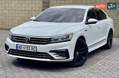 Седан Volkswagen Passat 2017 в Каменском