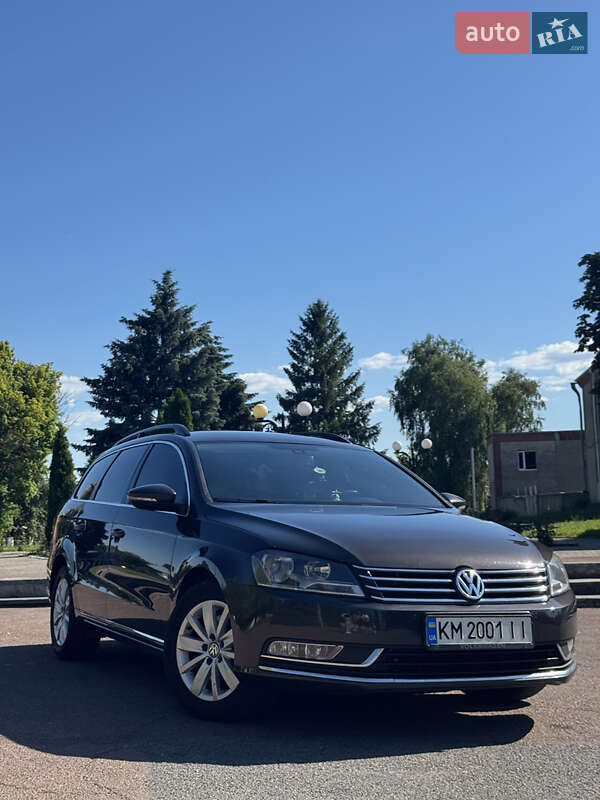 Универсал Volkswagen Passat 2011 в Житомире
