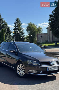 Универсал Volkswagen Passat 2011 в 
