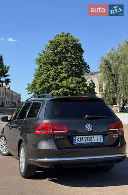 Универсал Volkswagen Passat 2011 в 
