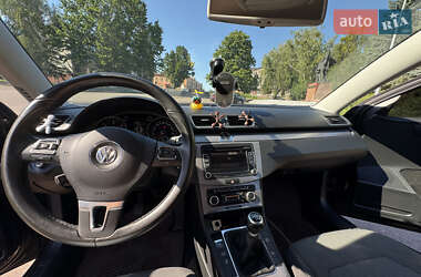 Универсал Volkswagen Passat 2011 в 