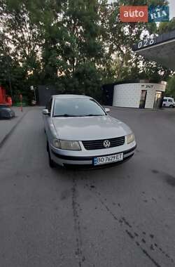 Седан Volkswagen Passat 1997 в Тернополе