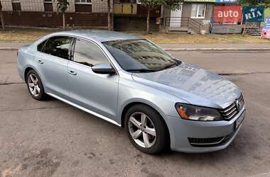 Седан Volkswagen Passat 2012 в Харкові