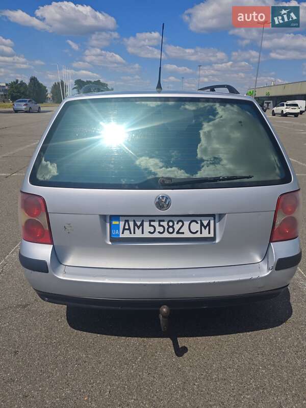 Универсал Volkswagen Passat 2004 в Киеве