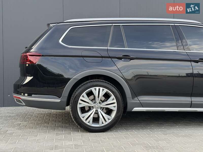 Универсал Volkswagen Passat 2020 в Луцке фото 8 Универсал Volkswagen Passat 2020 в Луцке