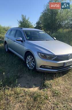 Универсал Volkswagen Passat 2015 в Самборе