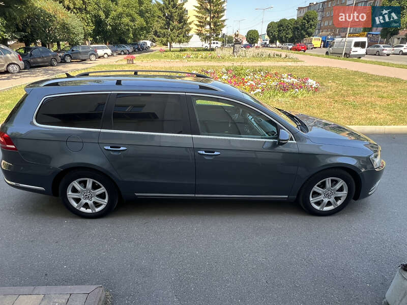 Універсал Volkswagen Passat 2012 в Корсунь-Шевченківському