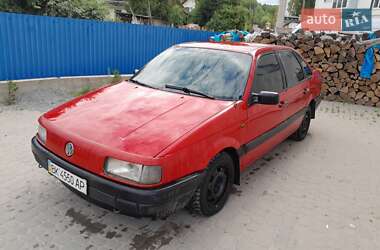 Седан Volkswagen Passat 1989 в Кременце