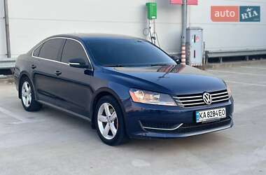 Седан Volkswagen Passat 2012 в Киеве