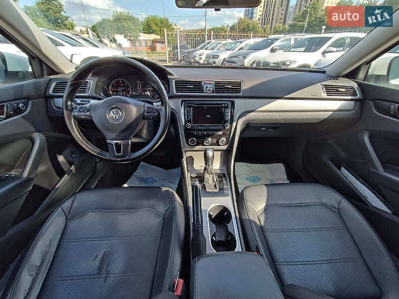 Седан Volkswagen Passat 2015 в Харькове