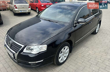 Седан Volkswagen Passat 2006 в Львове