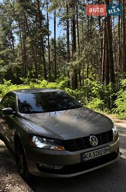 Седан Volkswagen Passat 2015 в Святопетрівське