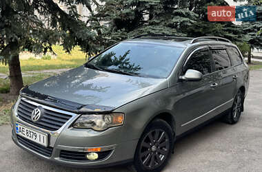 Універсал Volkswagen Passat 2005 в Дніпрі