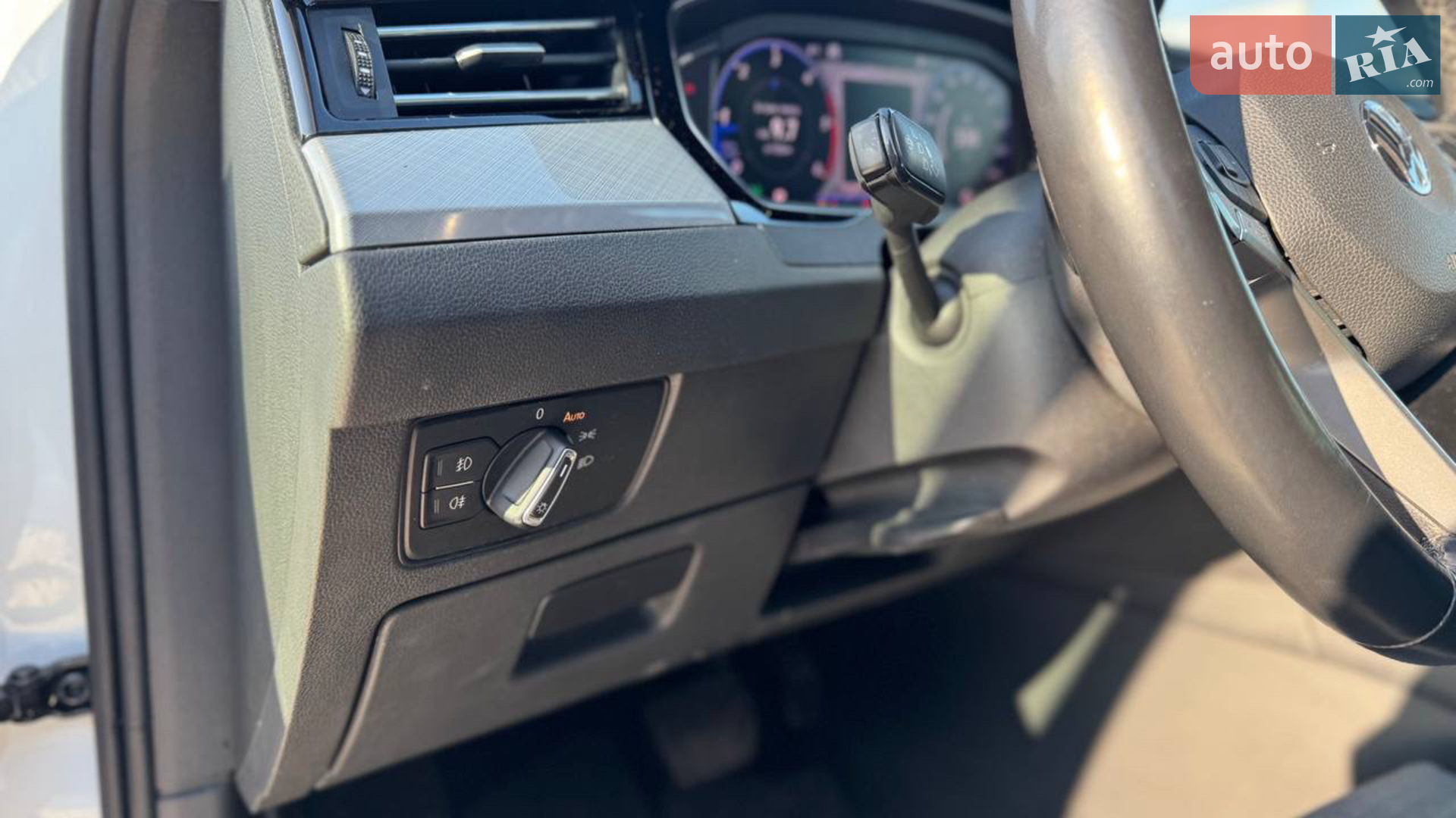 2019 Volkswagen Passat - мініатюра 19