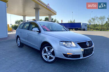 Універсал Volkswagen Passat 2010 в 