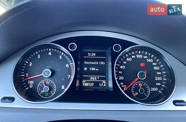 Універсал Volkswagen Passat 2010 в 