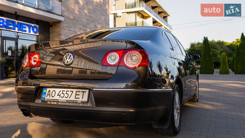 Седан Volkswagen Passat 2008 в Ужгороде