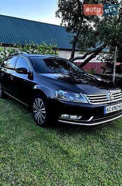 Універсал Volkswagen Passat 2014 в Луцьку