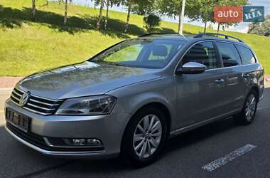 Универсал Volkswagen Passat 2014 в Киеве
