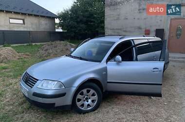 Універсал Volkswagen Passat 2001 в Ужгороді
