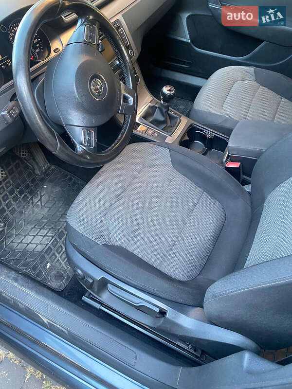 Универсал Volkswagen Passat 2011 в Мукачево фото 7 Универсал Volkswagen Passat 2011 в Мукачево