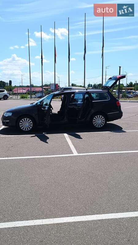 Універсал Volkswagen Passat 2009 в Києві