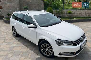Универсал Volkswagen Passat 2011 в Козове