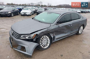 Седан Volkswagen Passat 2016 в Киеве