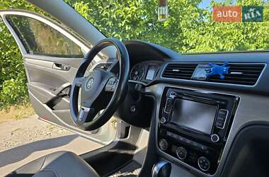 Седан Volkswagen Passat 2015 в 