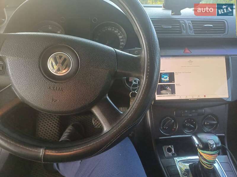 Універсал Volkswagen Passat 2006 в Хмельницькому