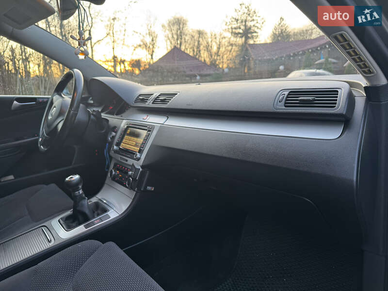 Универсал Volkswagen Passat 2009 в Самборе