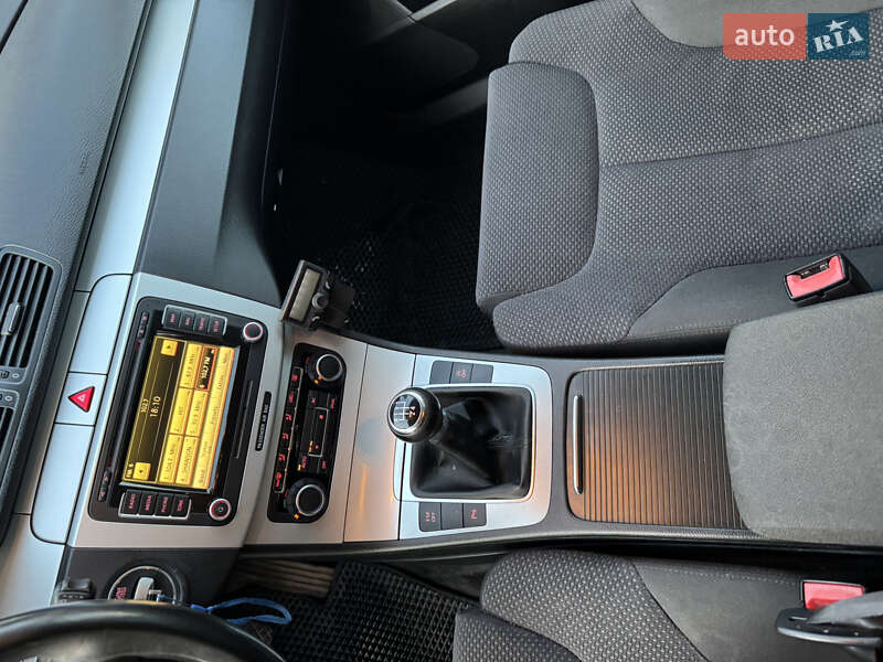 Универсал Volkswagen Passat 2009 в Самборе