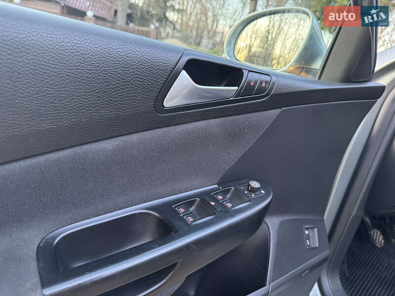 Универсал Volkswagen Passat 2009 в Самборе