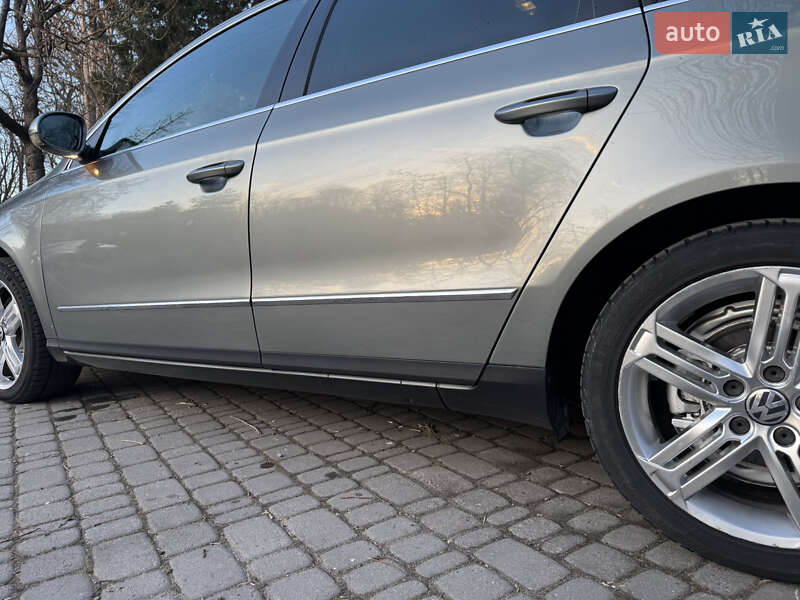 Универсал Volkswagen Passat 2009 в Самборе