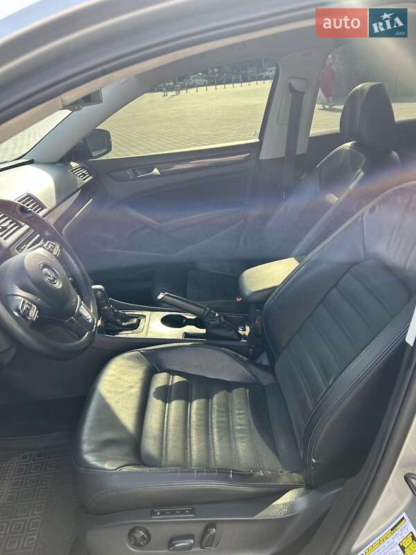 Седан Volkswagen Passat 2012 в Городище