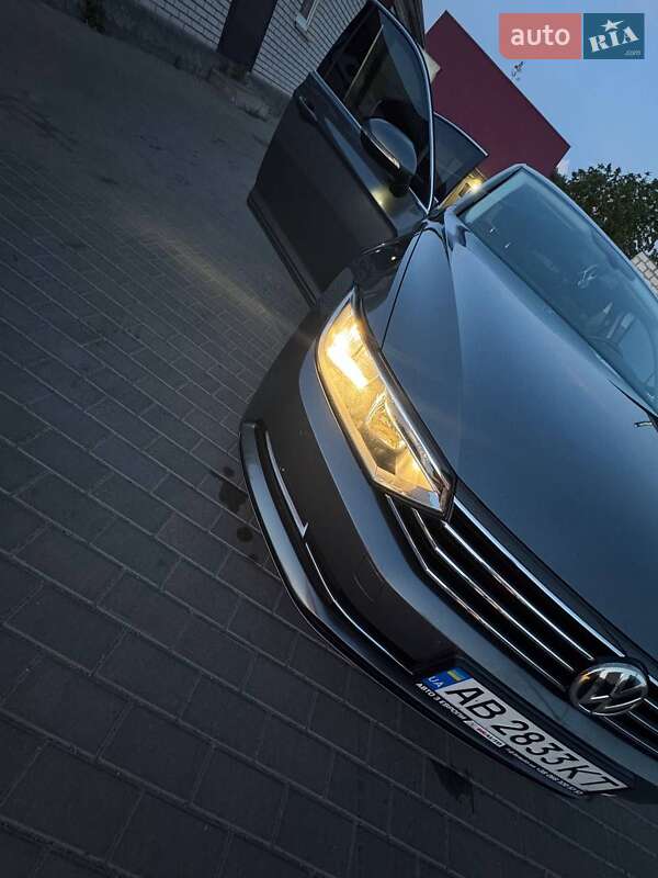 Седан Volkswagen Passat 2015 в Казатине