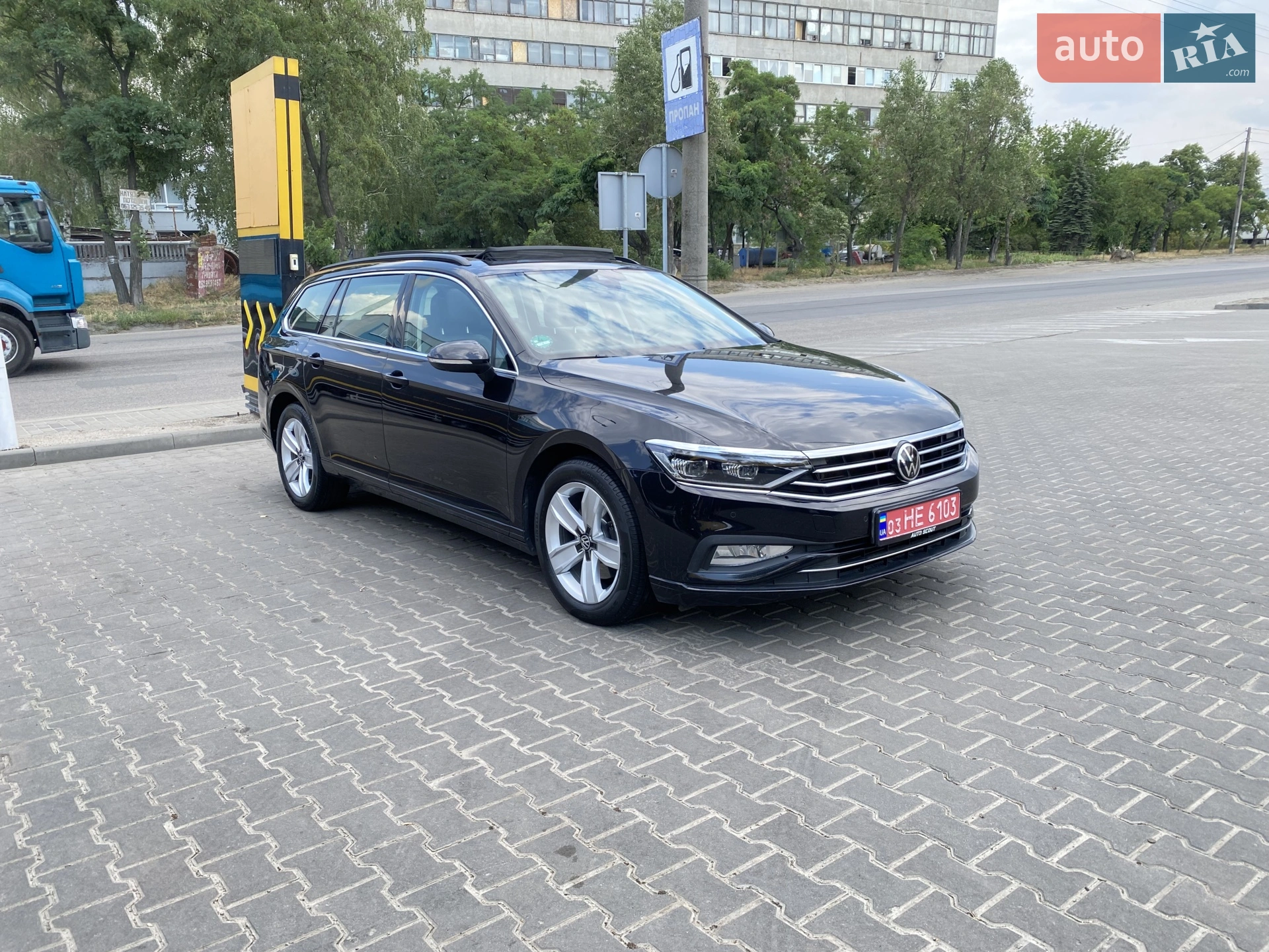 2021 Volkswagen Passat - мініатюра 2