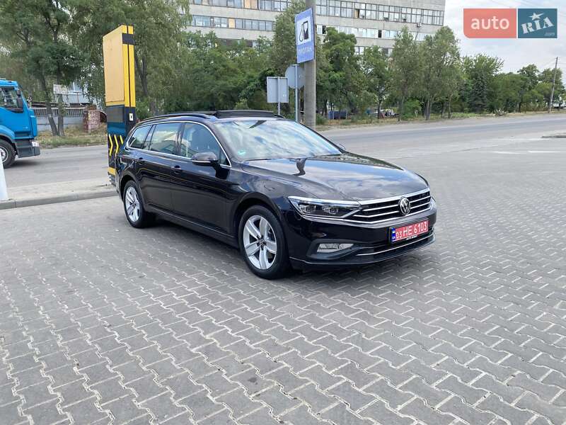 Volkswagen Passat 2021