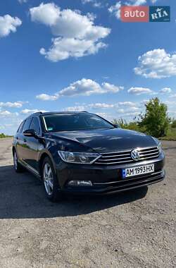 Универсал Volkswagen Passat 2015 в Житомире