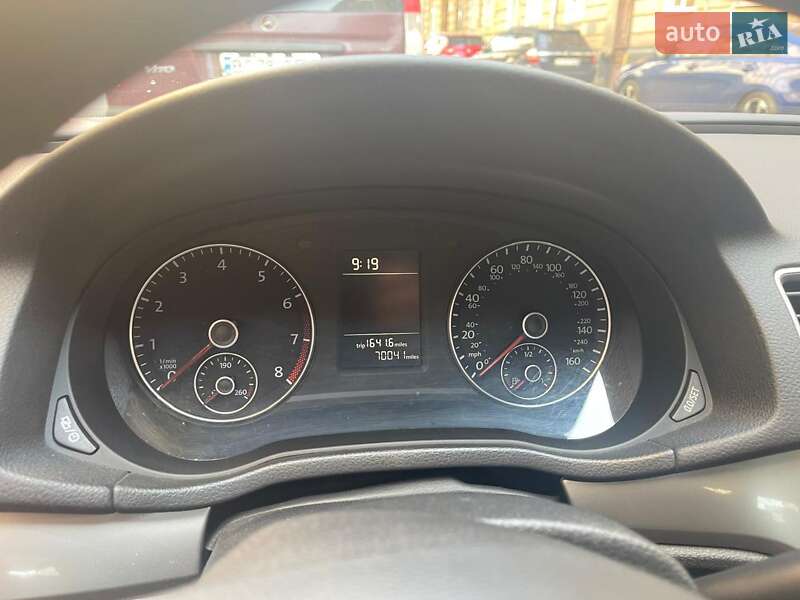 Седан Volkswagen Passat 2015 в Львове